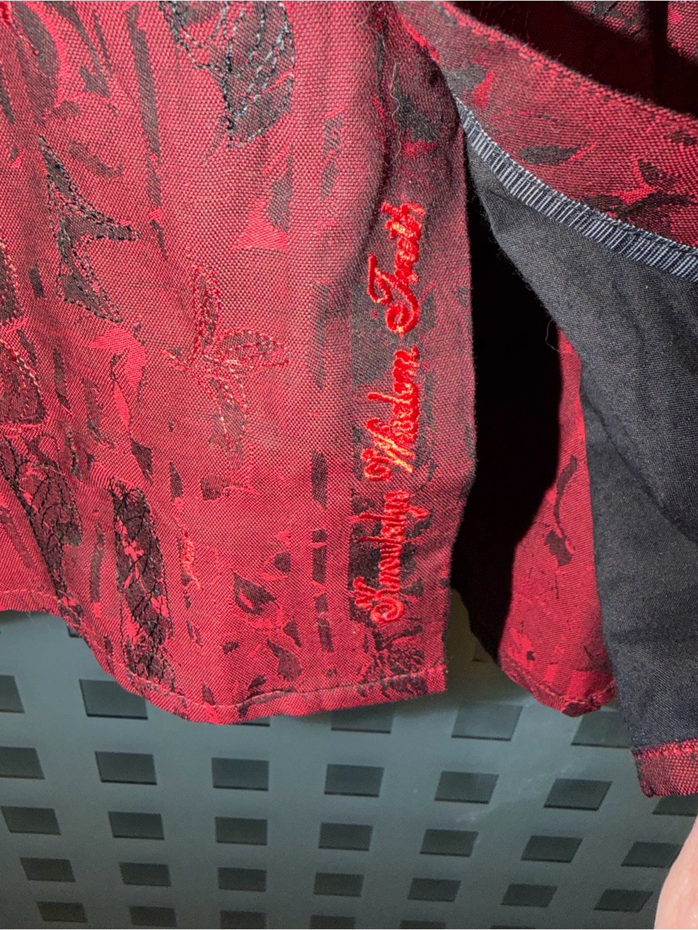 Robert Graham Red Patterned Men's Button-Down Shirt - Picture 4 of 7